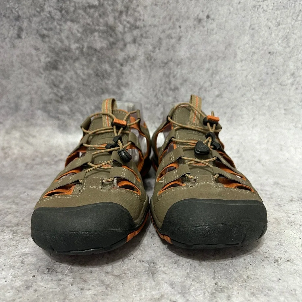 KEEN Clearwater CNX Sandals Mens 9 Brown Water Hiking Outdoor Bungee